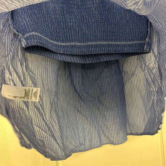 Express Peasant Linen Blend Top Smocked Style Stripes Size Medium Ruffle sleeves - Picture 8 of 8